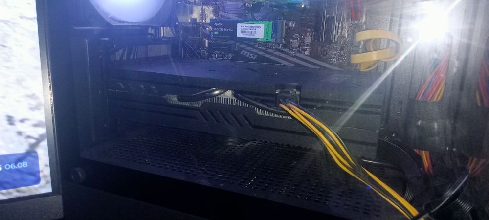 Продам видеокарту rx580 4gb