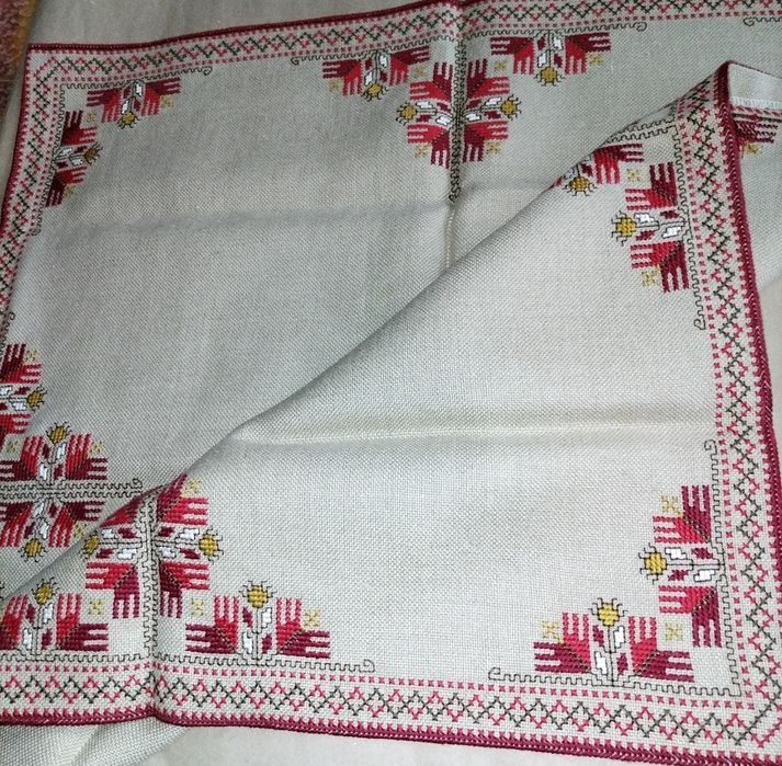 Покривки, карета, кувертюри.