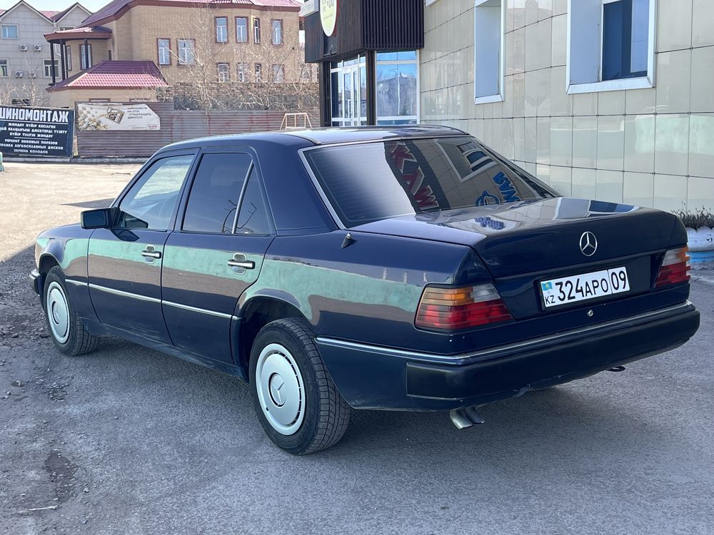 Продаю Mercedes 124