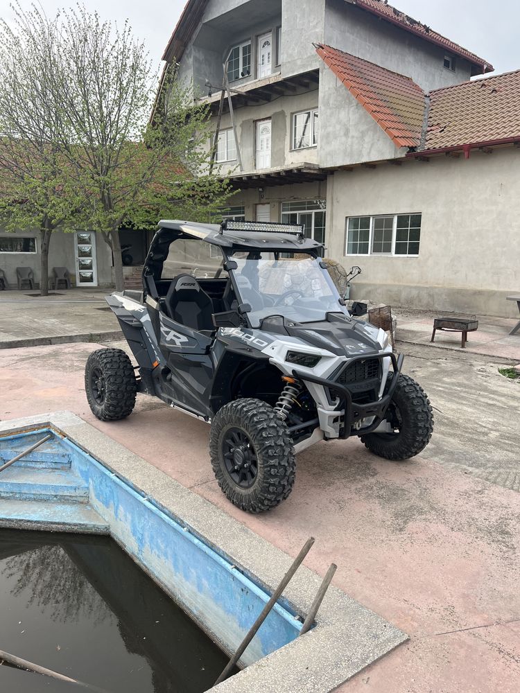 Polaris rzr 1000 xp 2021