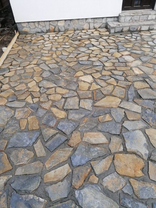 Piatra naturala de munte pentru pavaj.