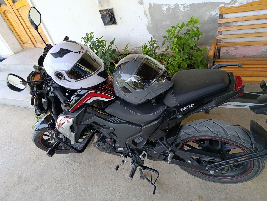 Lifan sr220 4v stret mot