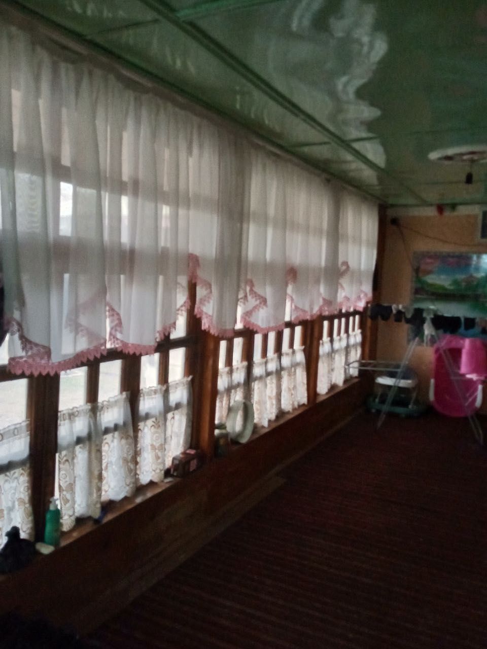 Parkent tumanidan uy 10 xonali