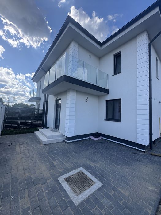 Vand casa tip duplex Micro 17