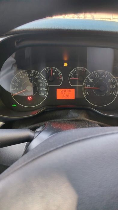 Vând fiat punți an 2011