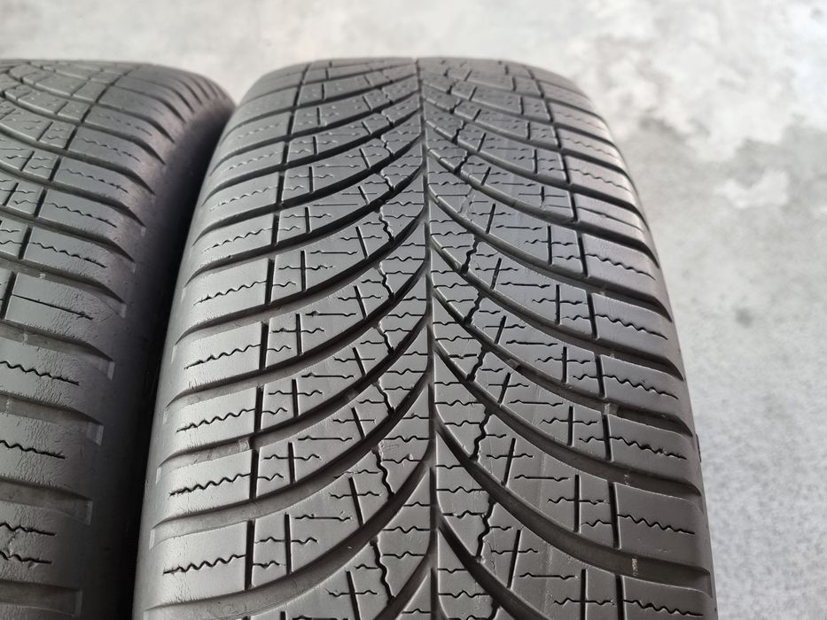 "Dot 23" 215/65/16 Goodyear 4Броя: 350лв 6.2мм всесезонни гуми