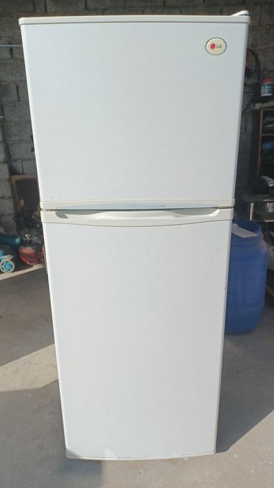 Халадильник LG AIR NOFROST ВОЗДУШНЫЙ 2х камерный в отличном состояние
