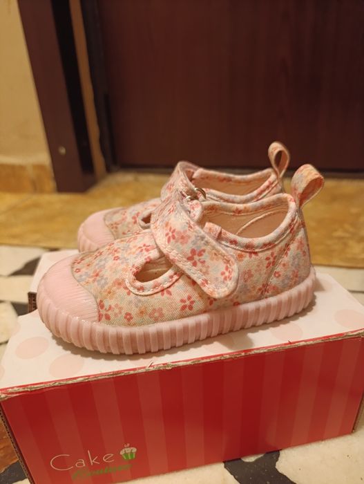 Adidași fetițe Smyk mărime 22