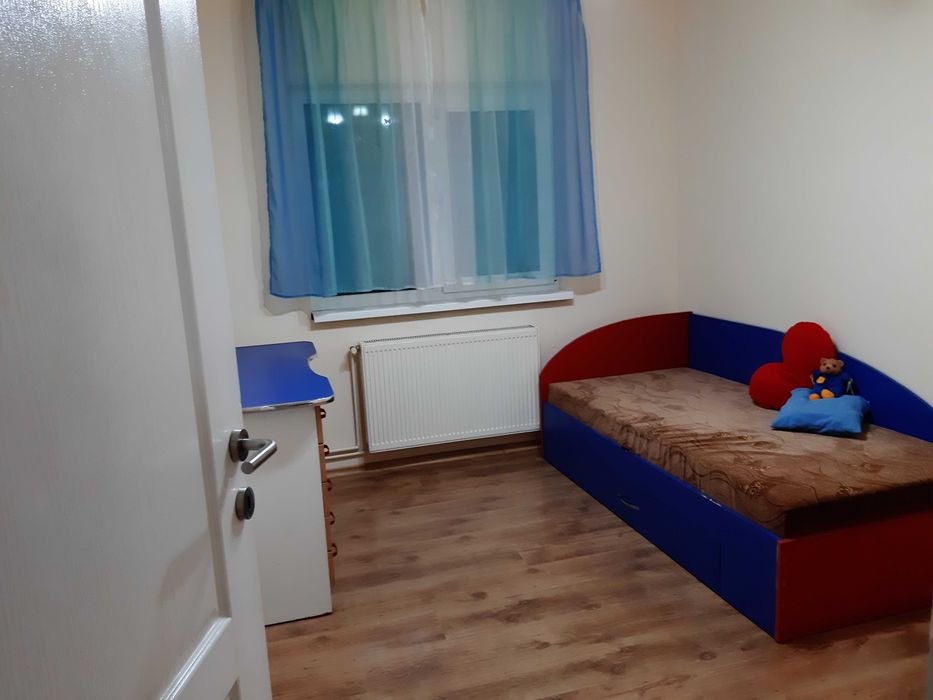 Apartament 4 camere, Arad, zona  700