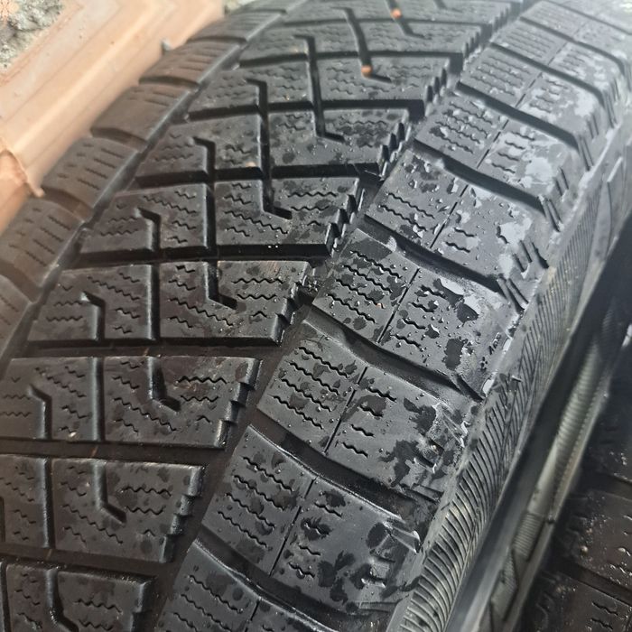 Зимни гуми за бус 195/70 15R
