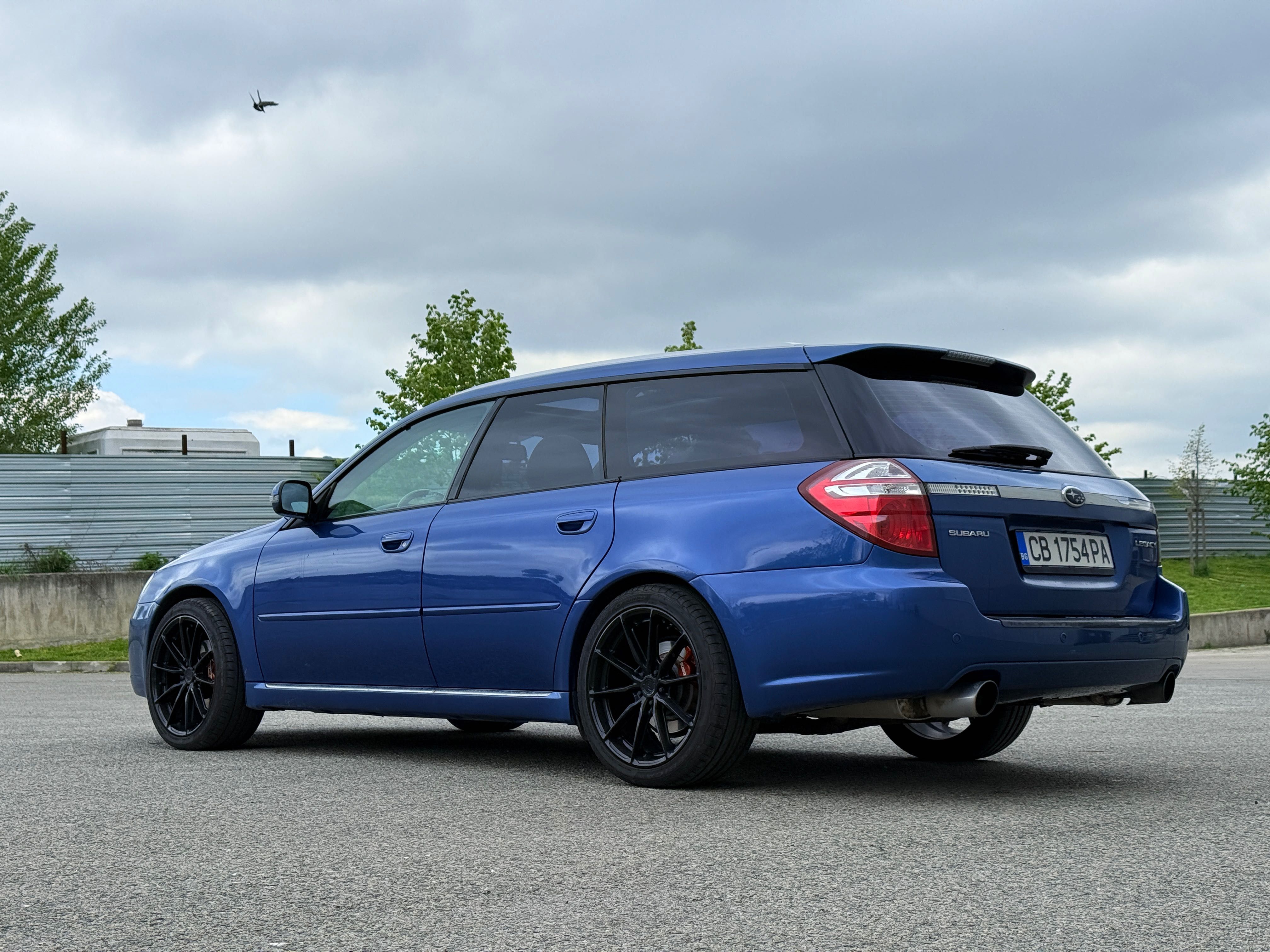 Subaru Legacy 3.0i H6