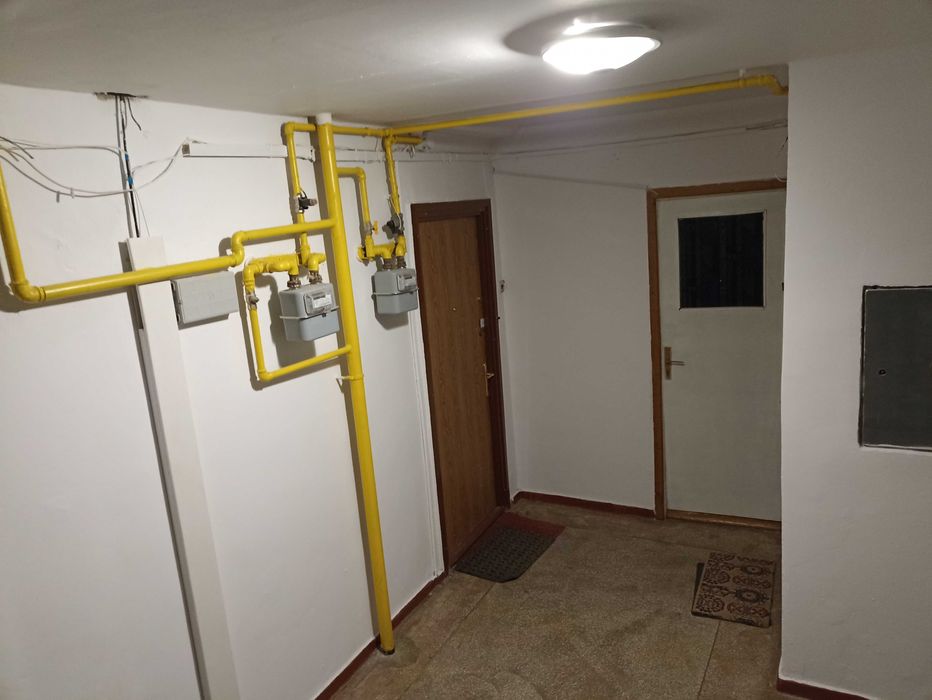 Zugrav cu experienta execut zugraveli la garsionera, apartament .