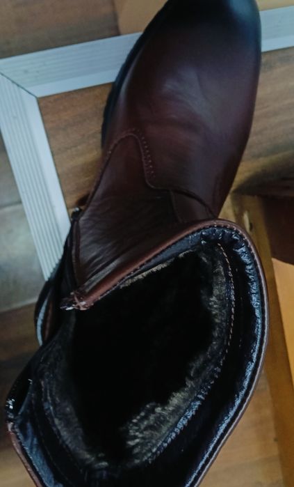 Ghete noi piele naturala mărimea 40