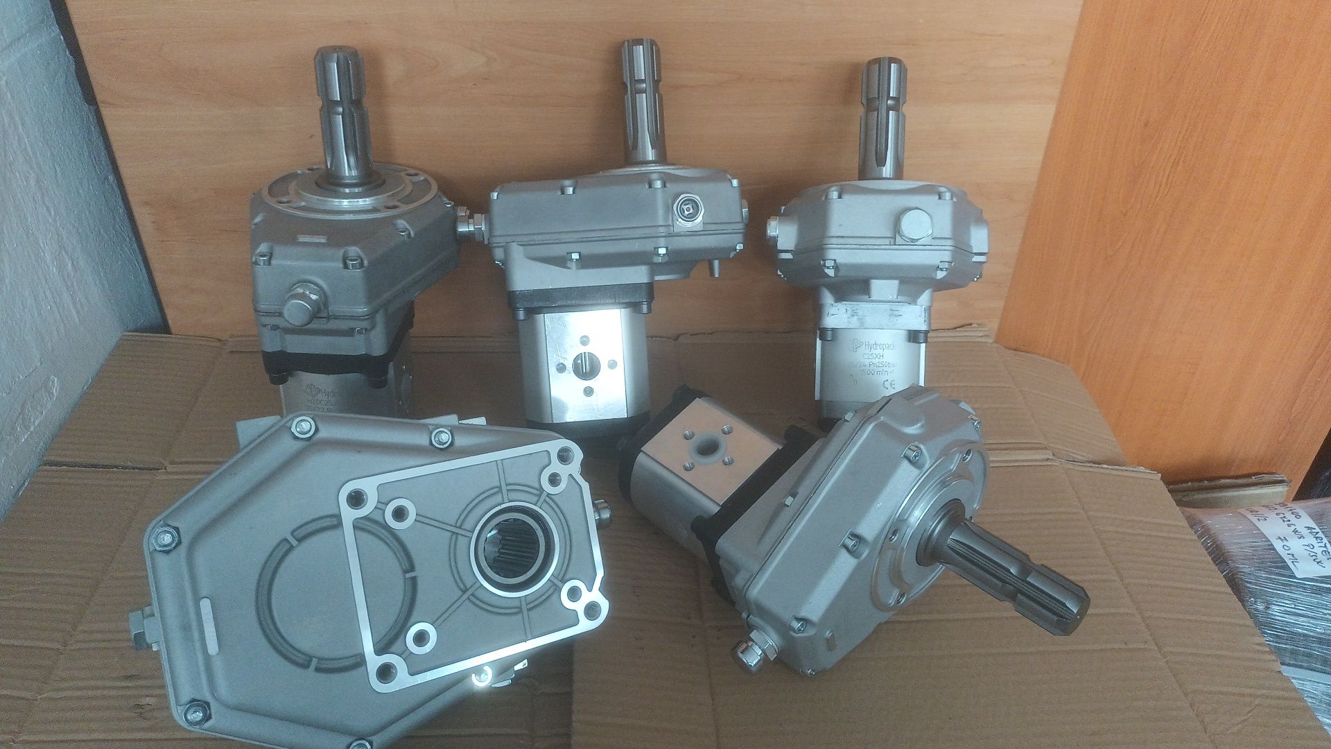 Multiplicator cu pompa hidraulica crapator lemne