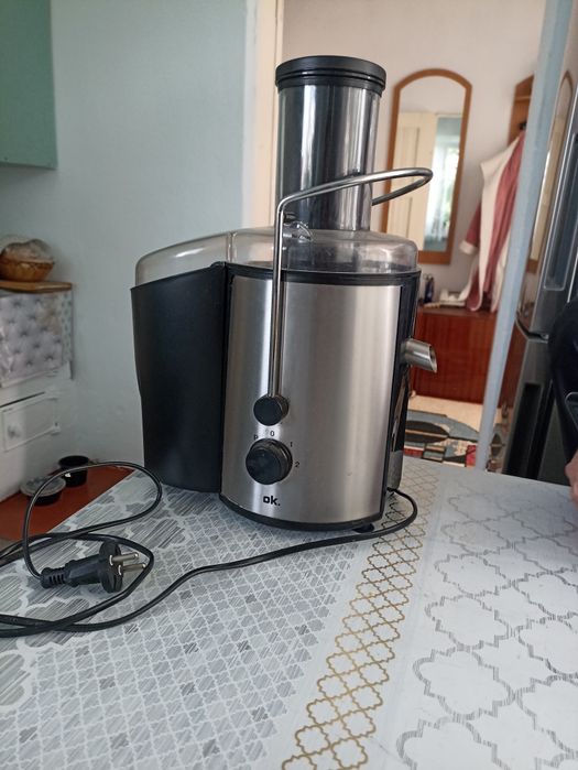 продам соковыжымалку в хорошем состоянии