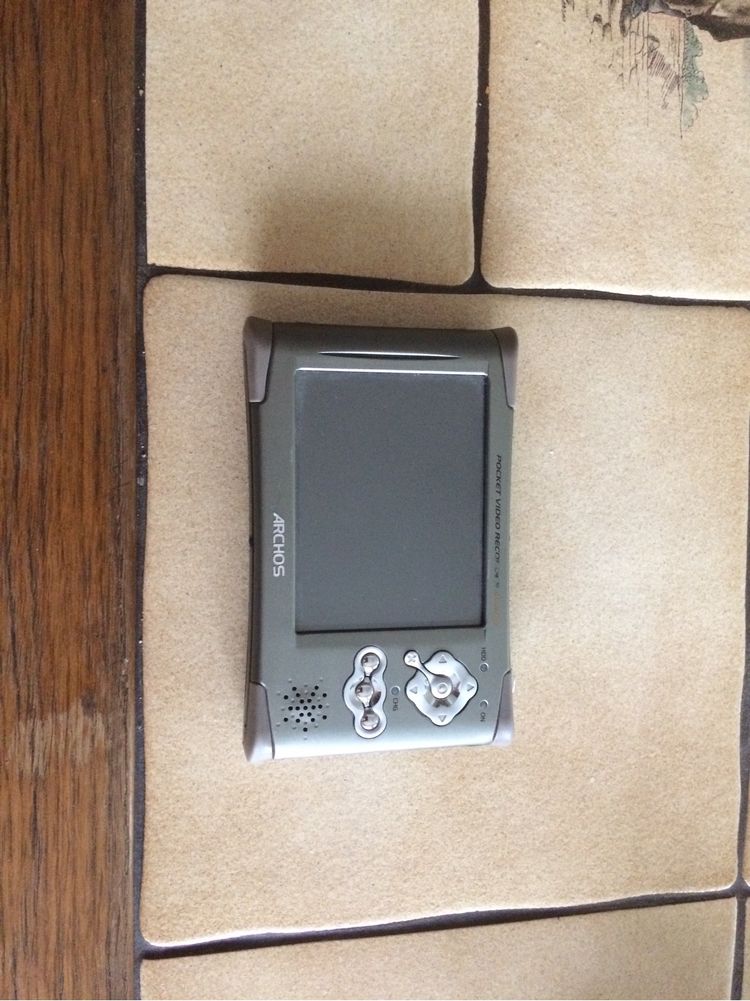 ARCHOS Pocket Video Recorder AV400