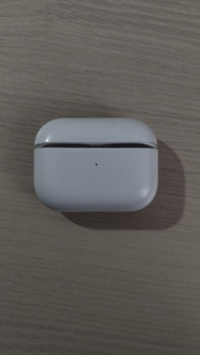 Carcasa airpods pro (gen2) avariata