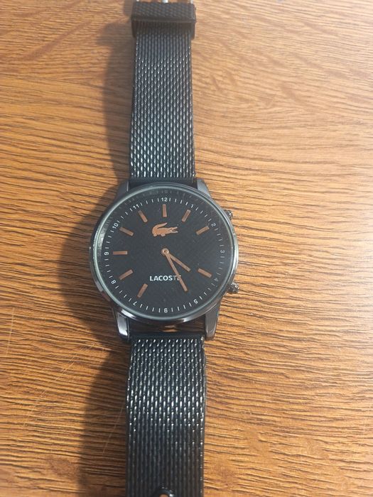 Ceas la coaste Are cadranul schimbat