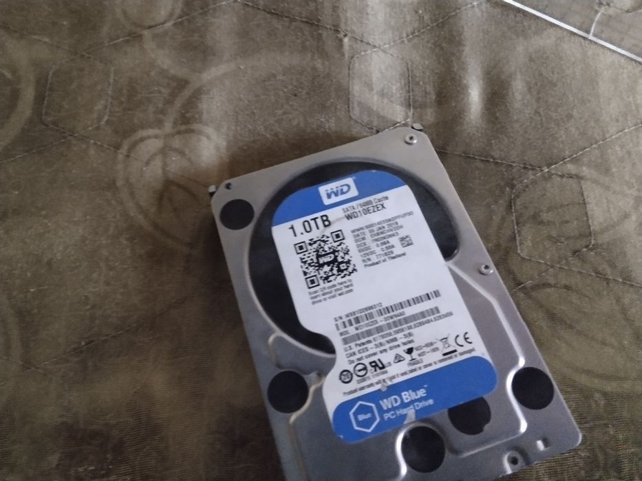 Жоский диск 1 терабайт WD Blue