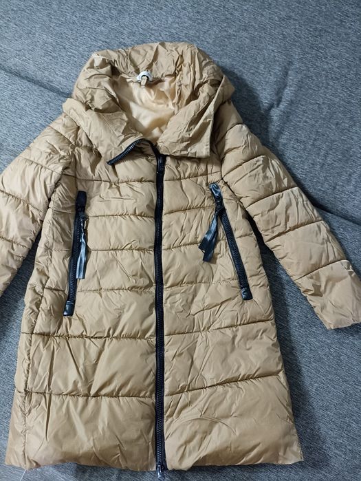 Продам куртки размер 48