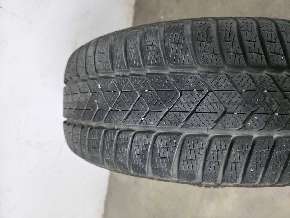Зимни Гуми Pirelli Sottozero 3 245/45/18 XL 3 броя