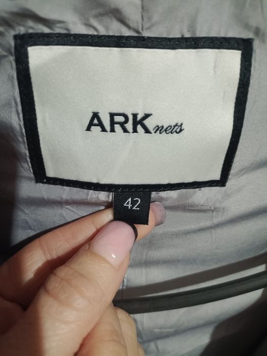 Продам куртку  зимнюю