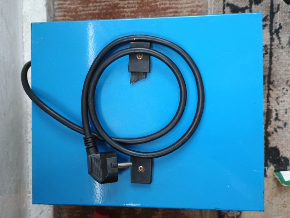 Stabilizator tensiune 3000VA 1800W!