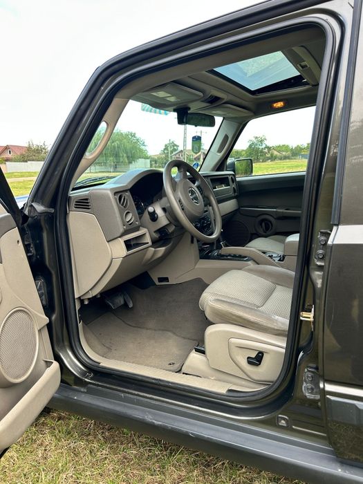 Jeep Commander an 2007 motor 3.0 mercedes autoutilitară (7 locuri).