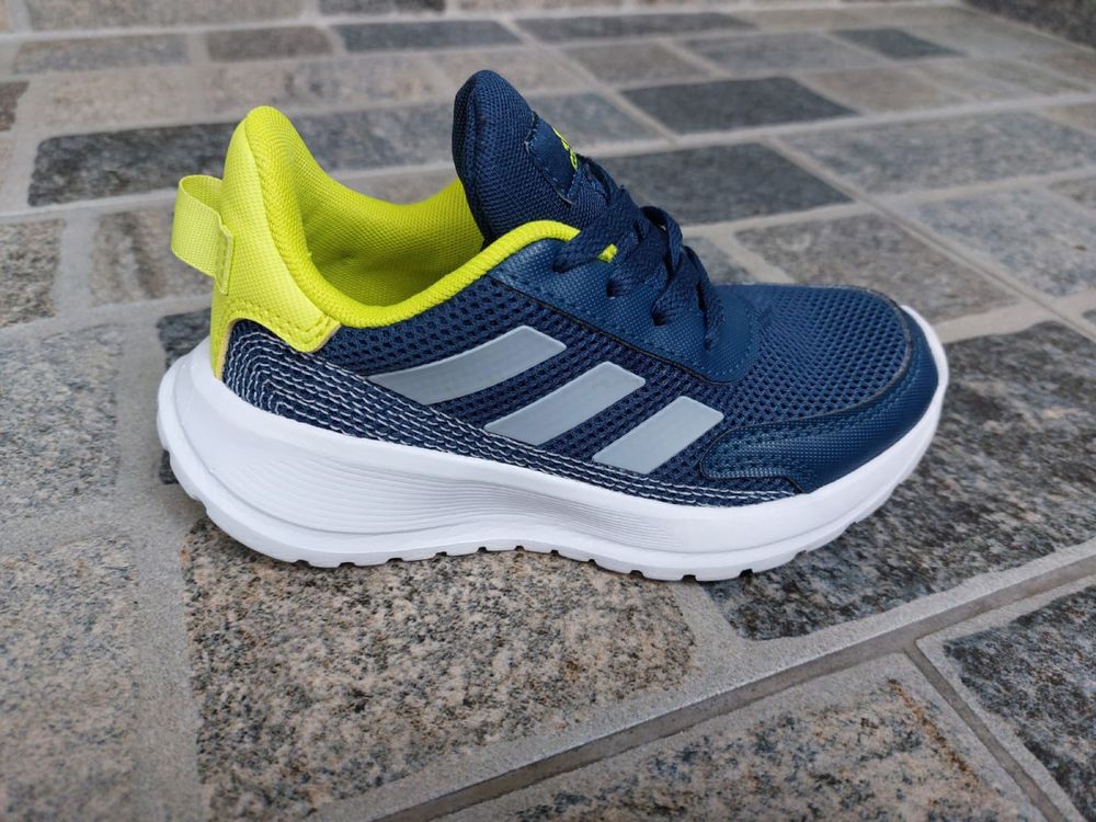 Adidasi Adidas copii Nr. 28