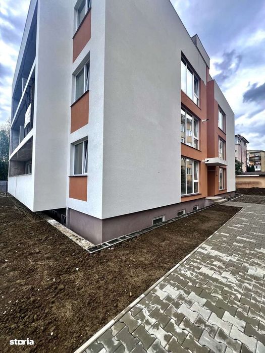 Apartamente 3 Camere zona Mol benzinarie !