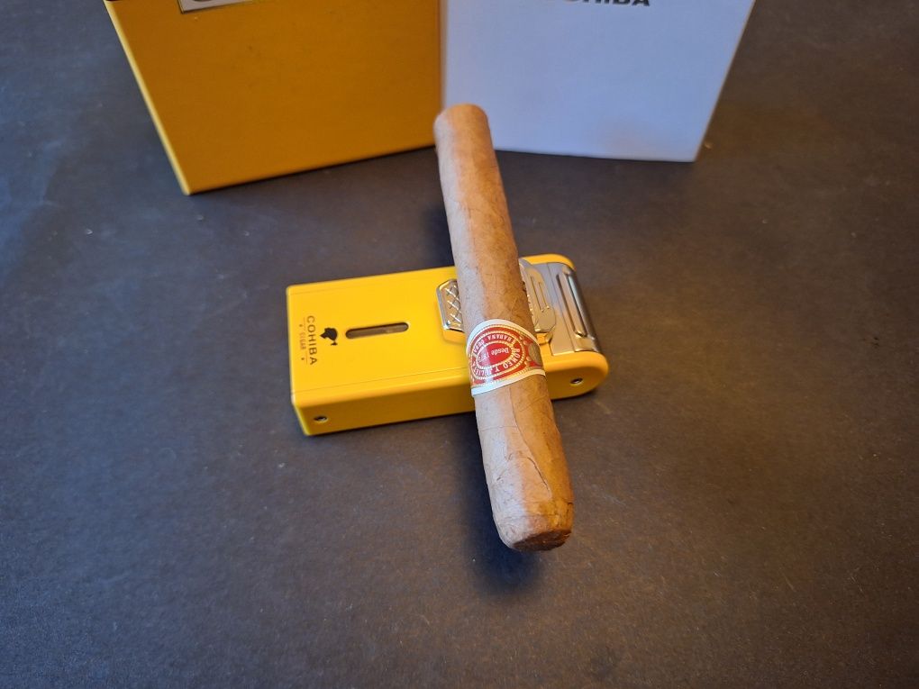 Запалка за пури COHIBA с вградена резачка и пънч (двоен джет)