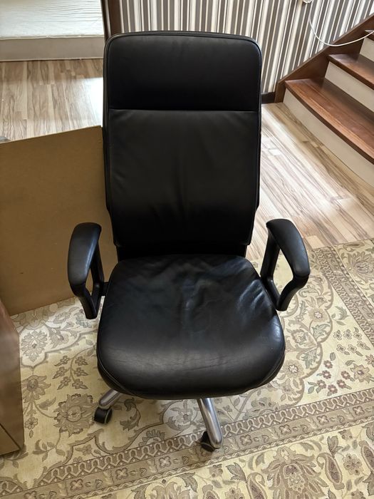 Кресло офисное