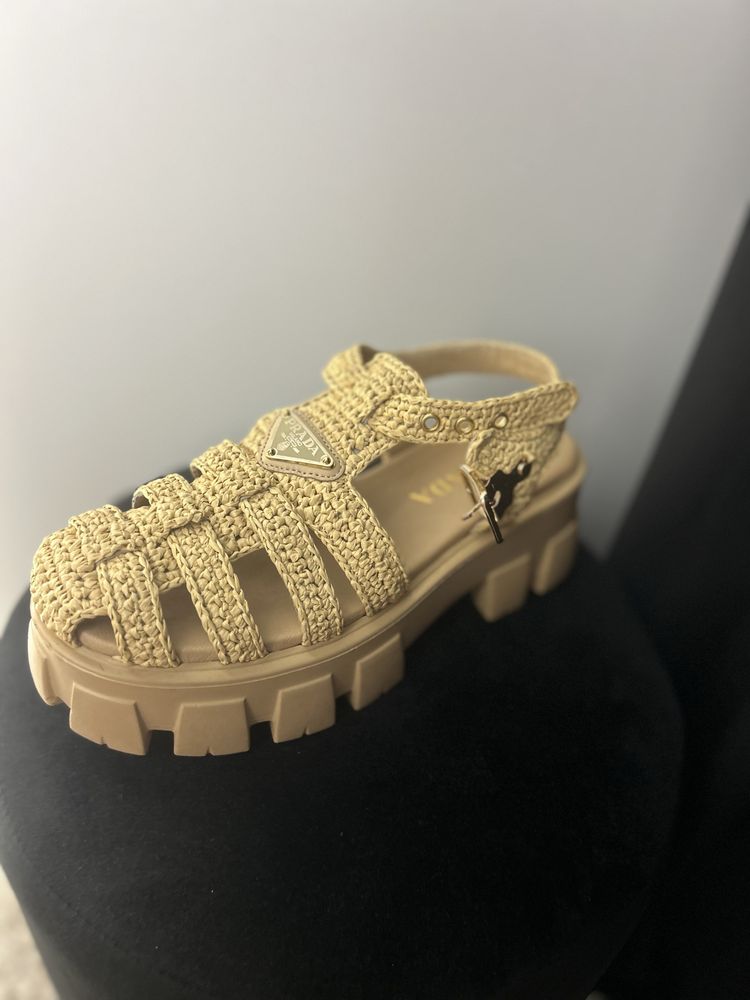 Дамски обувки Prada