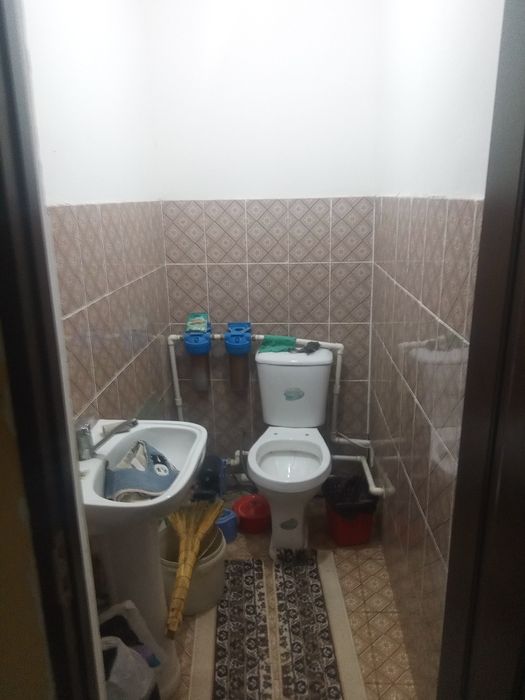 Qarshi mahalladan yangi qurilgan dom sotiladi