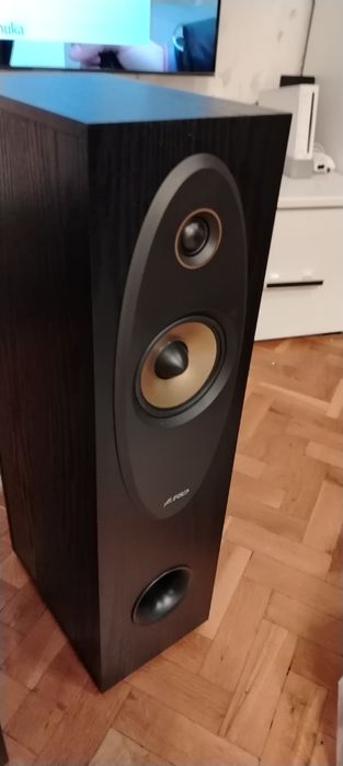 Продавам Тонколони  F&D  T35X