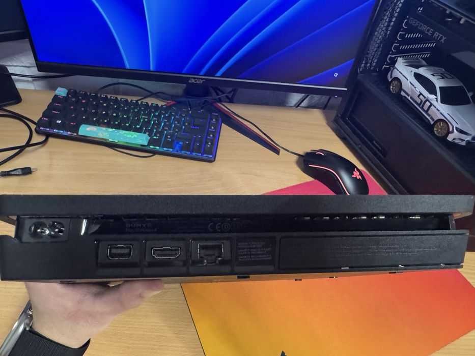 Ps4 slim 500gb Перфектен!