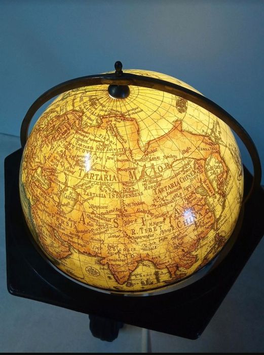 Globul Lumii Vechi circa anii 50 Fabulos