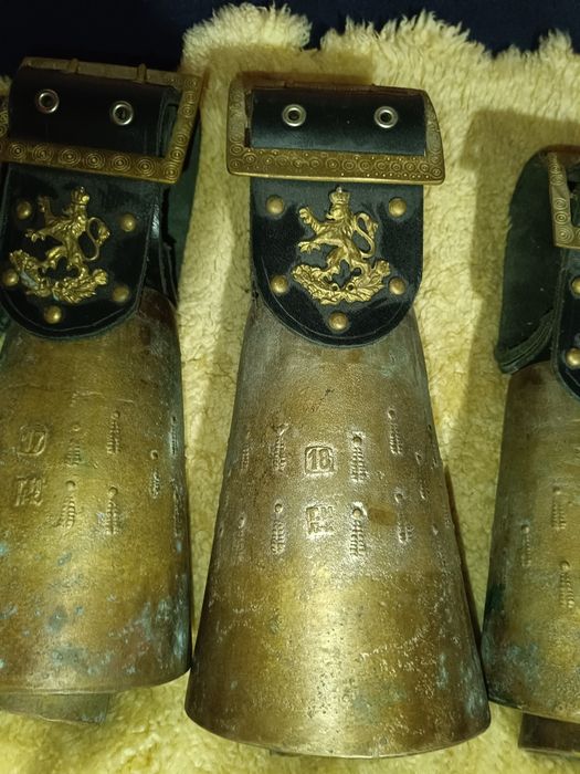 Чанове звънци хлопки