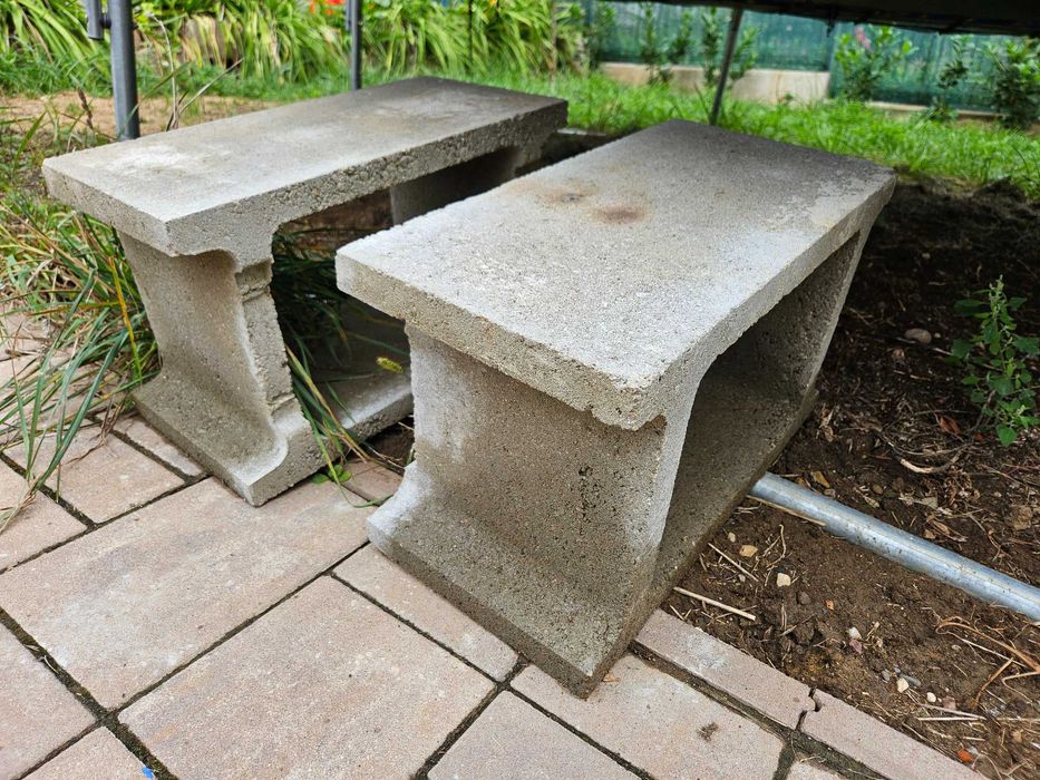 Boltari pentru fundatie si zidarie din beton (Petra/Florea  50/30/25)