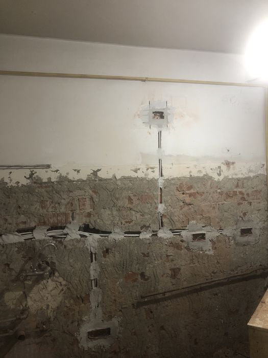 Electrician certificat Anre-refacere instalatie electrica apartamente