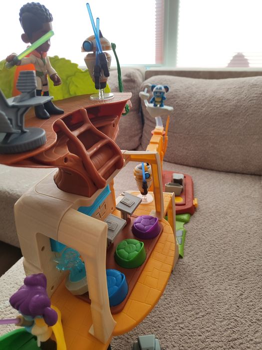 Стар Уърс Малките Джедаи Hasbro Star Wars Young Jedi Adventure Храмът