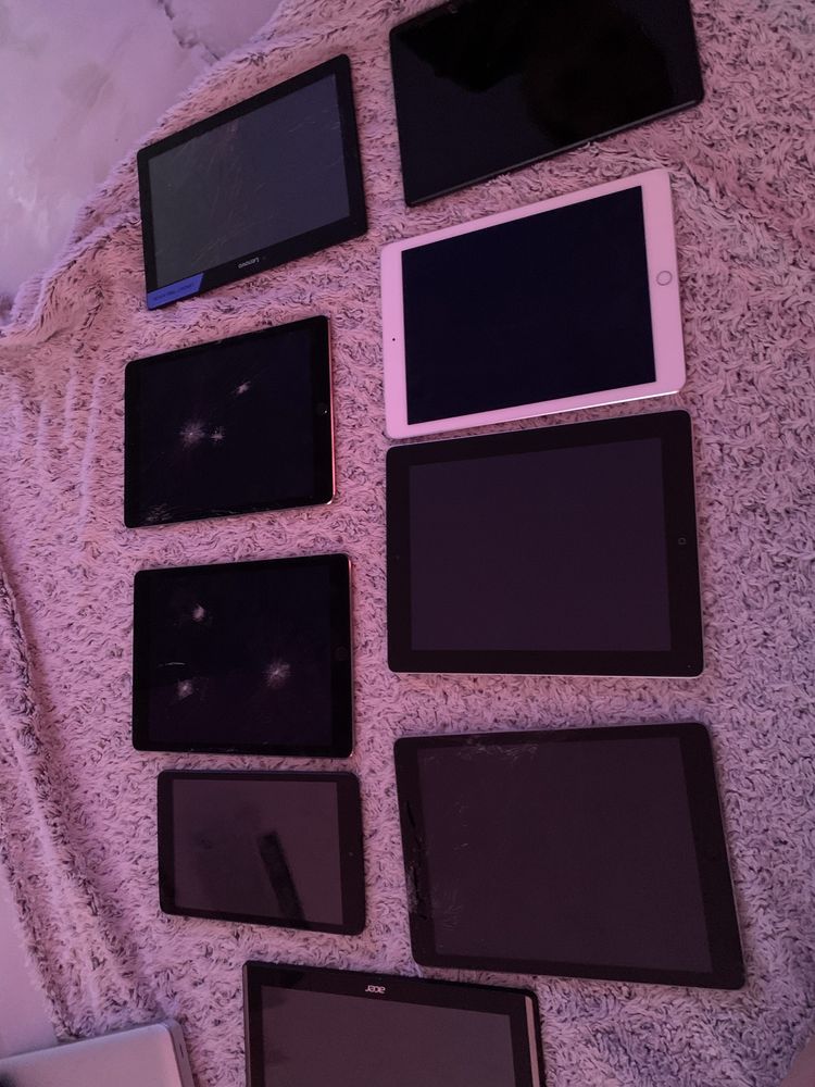 Tablete diferite modele