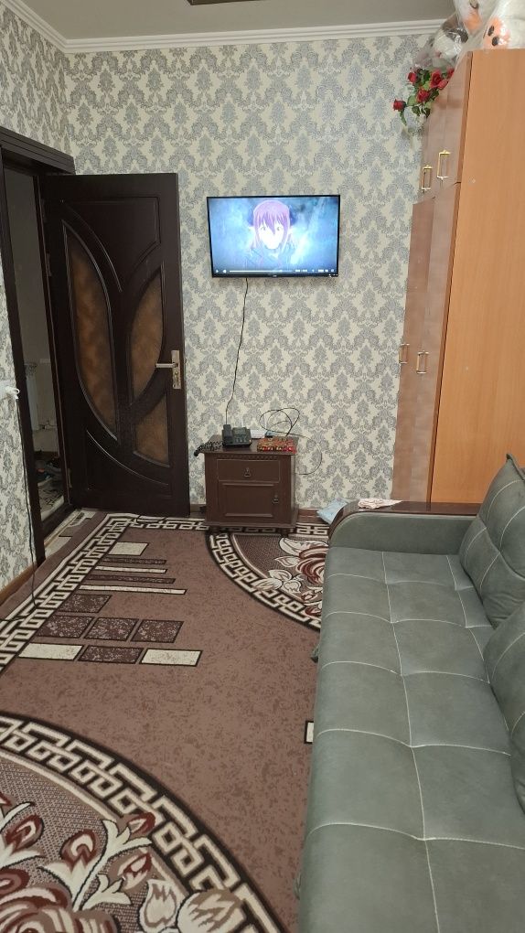 4 хонали квартира сотилади.