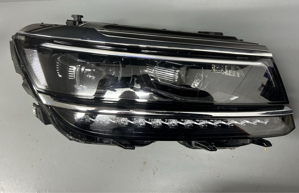 Far dreapta Vw Tiguan LED 5nn941082c