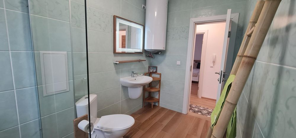 Дава се под наем Тристаен апартамент в Пловдив, Младежки Хълм - 95 кв.м за 675 € - Снимка #7