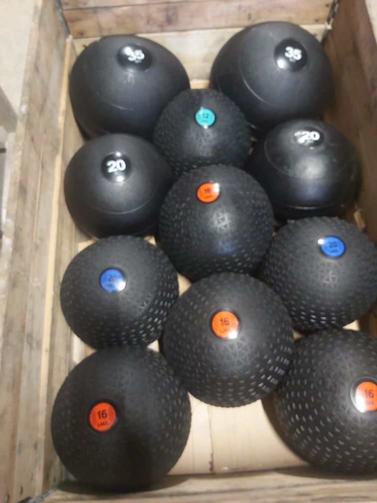 Медицински топки,  slam ball,  wall ball crossfit