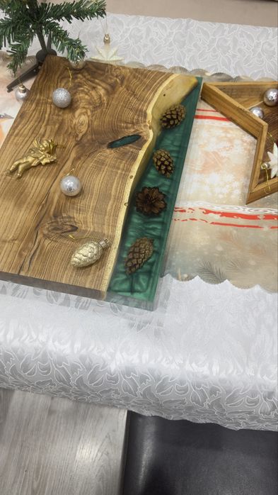 Дъски със епоксидна смола едната е сефора другата орех