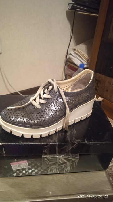 Отдам обувь в хорошем состоянии