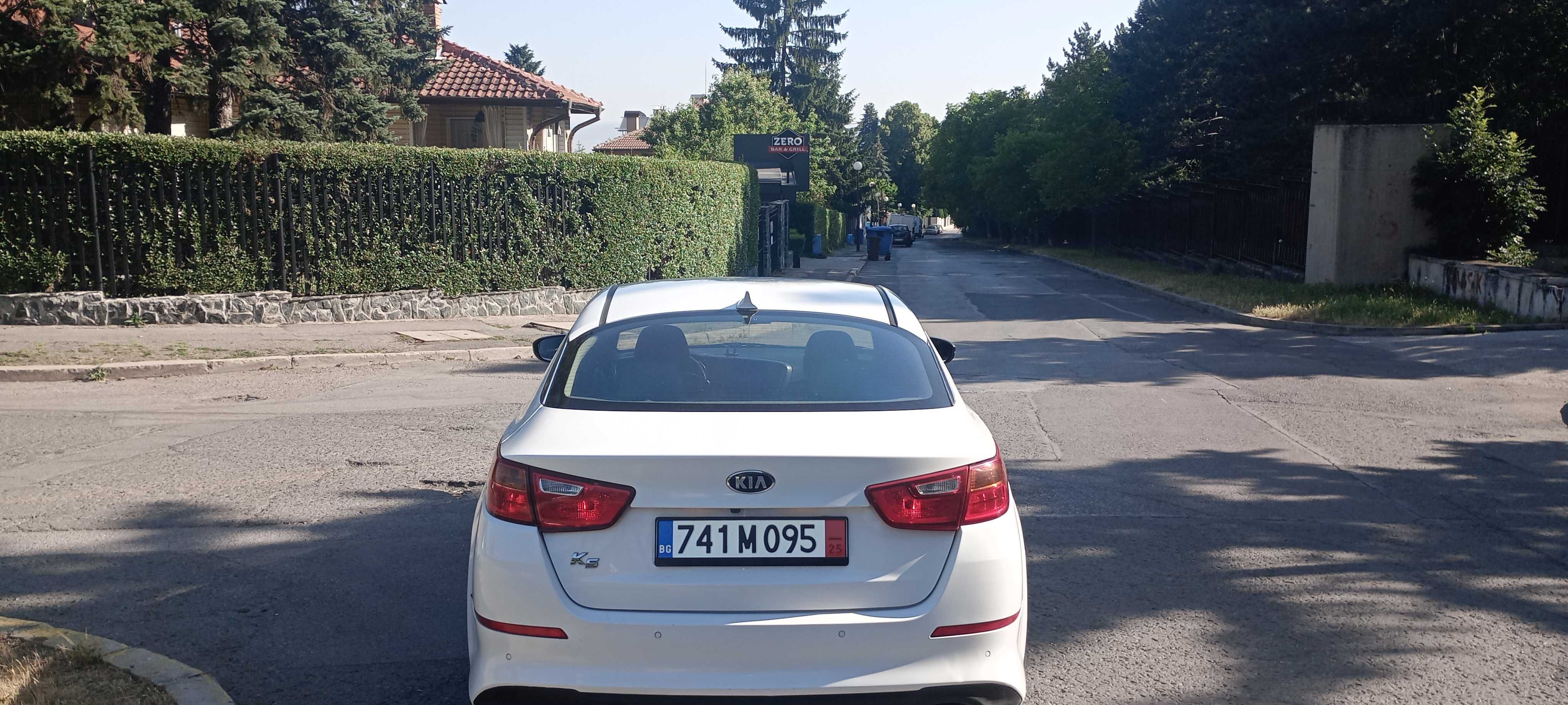 Страхотна Киа К5 GAZ 2015година