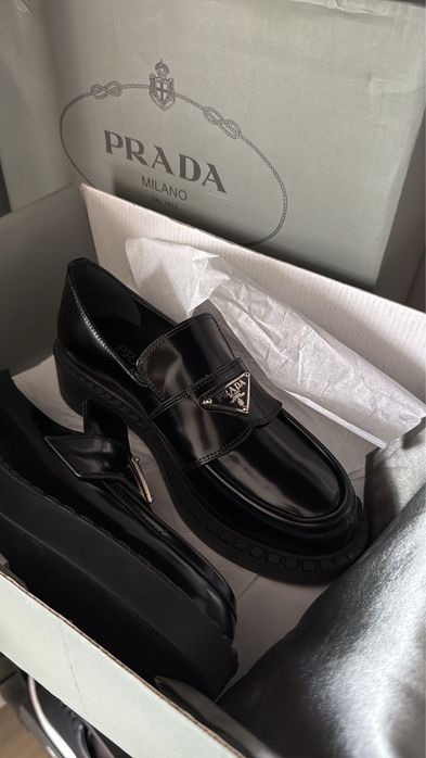 Дамски обувки prada